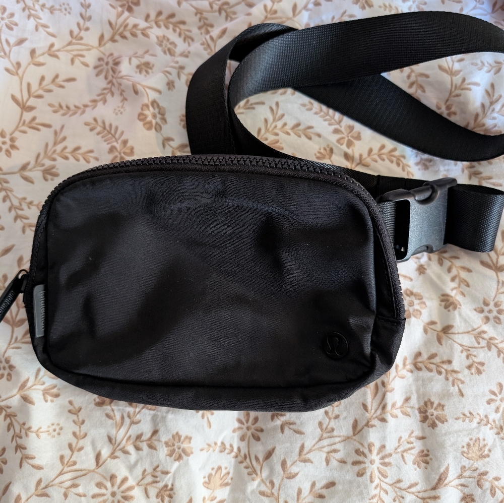 Lululemon Belt Bag